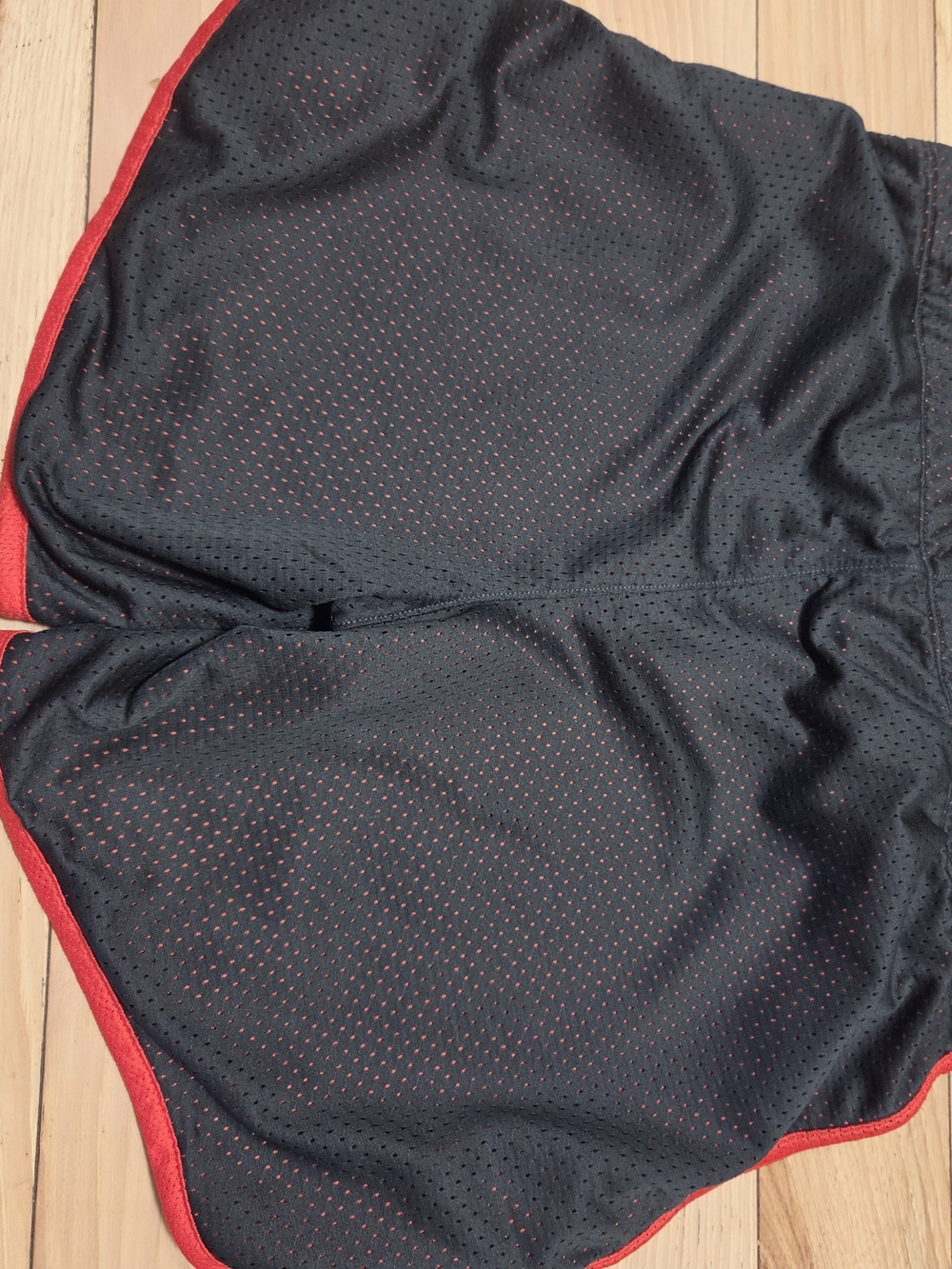 Nike Core Mesh Training Shorts - Picture 2 of 4